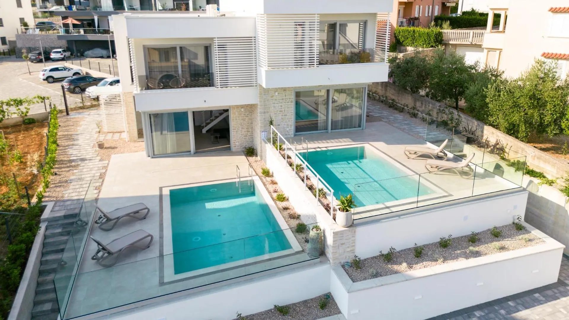 Luxury Semidetached Villa Smokva 1 - Near The Center And Sea - By Traveler Tourist Agency Krk 克尔克